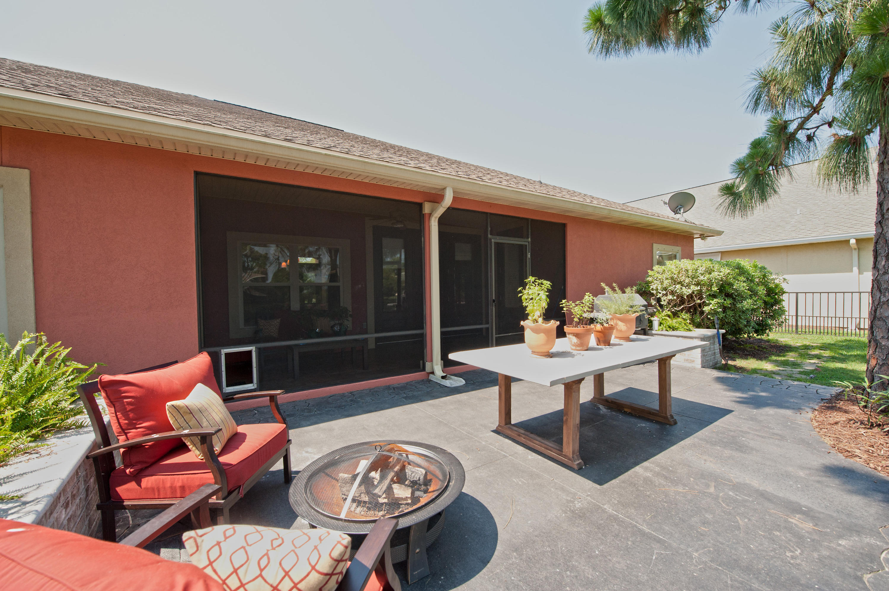 EMERALD LAKES PH 1 - Residential