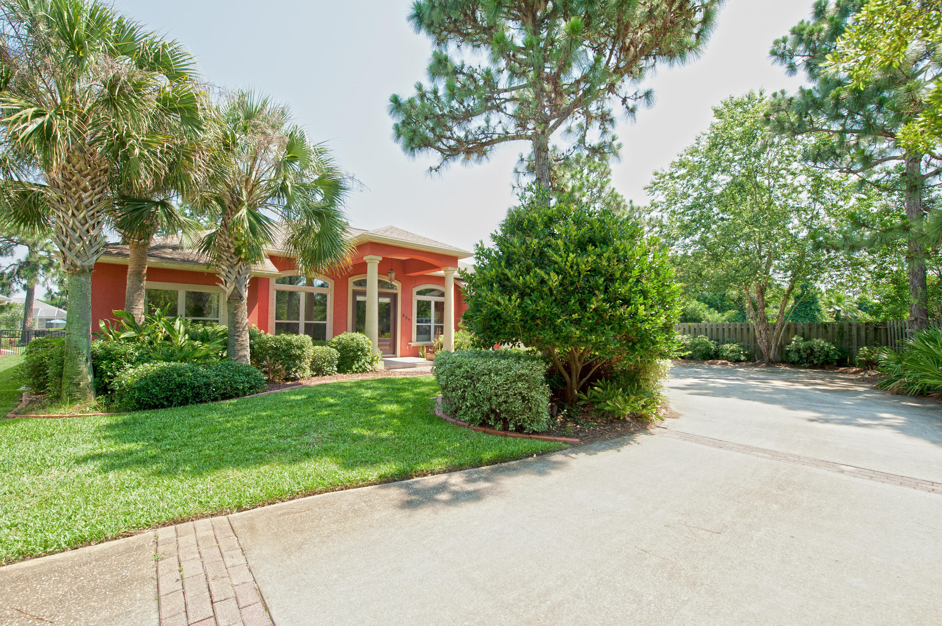 EMERALD LAKES PH 1 - Residential