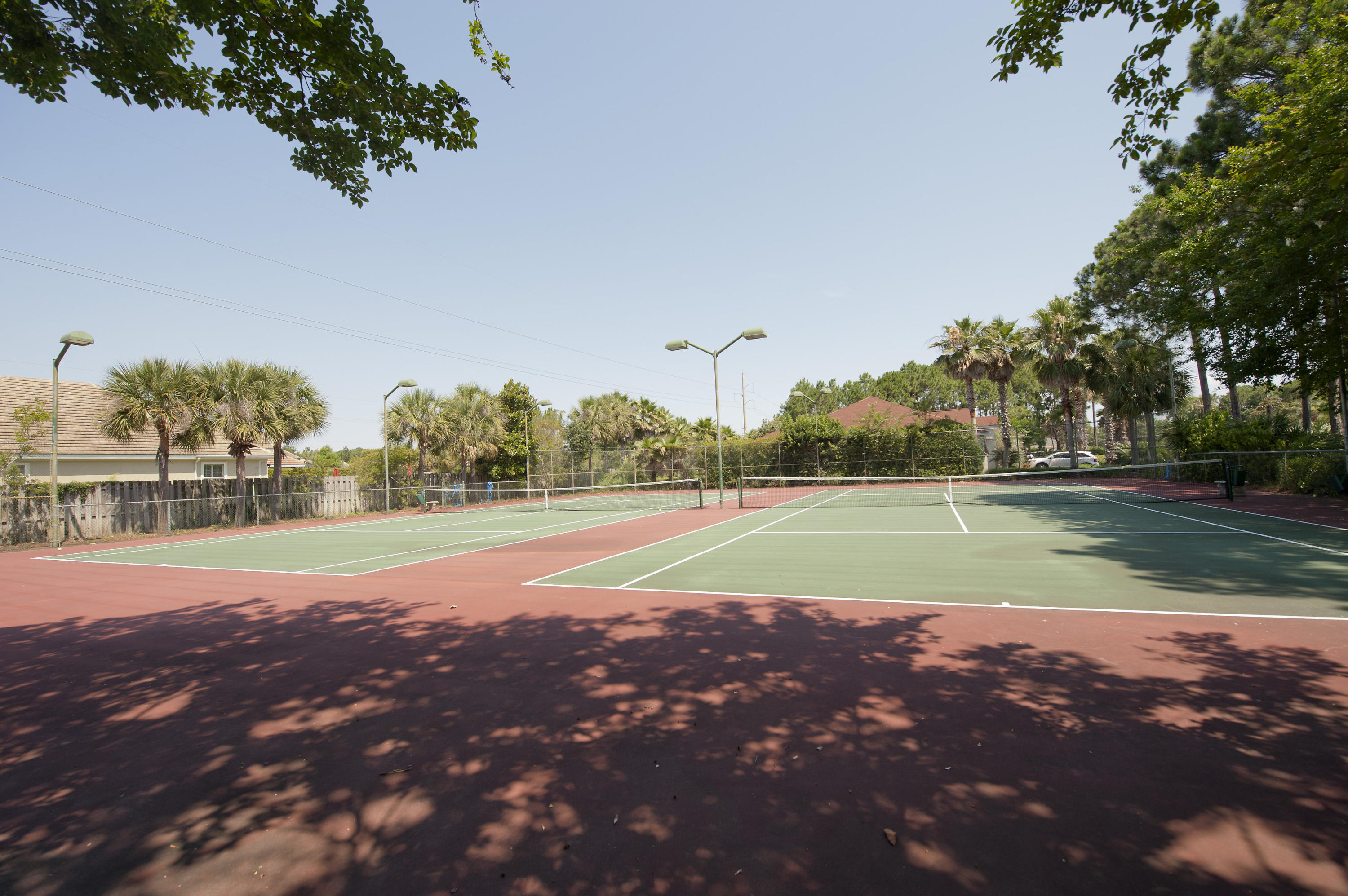 EMERALD LAKES PH 1 - Residential