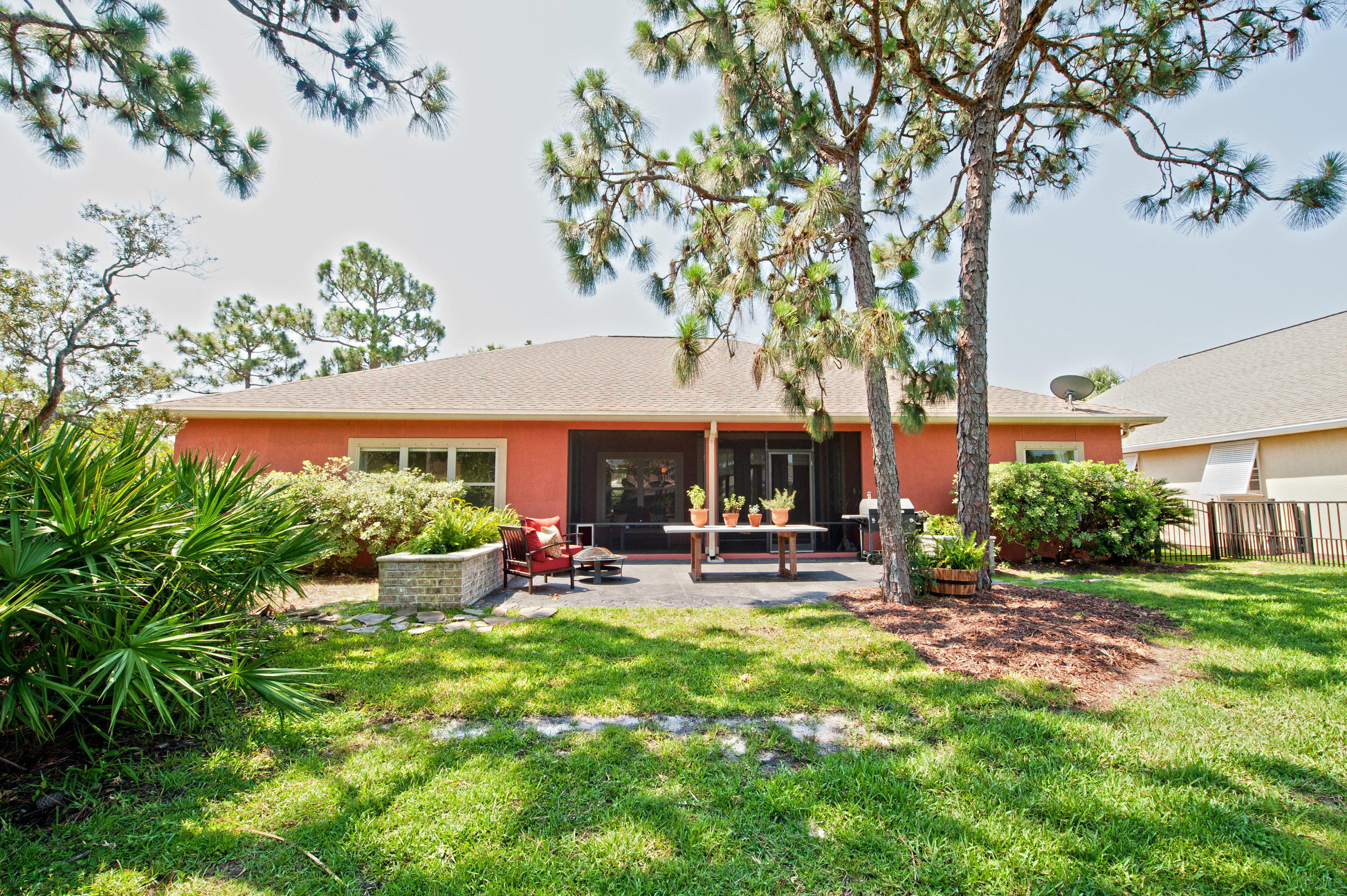 EMERALD LAKES PH 1 - Residential