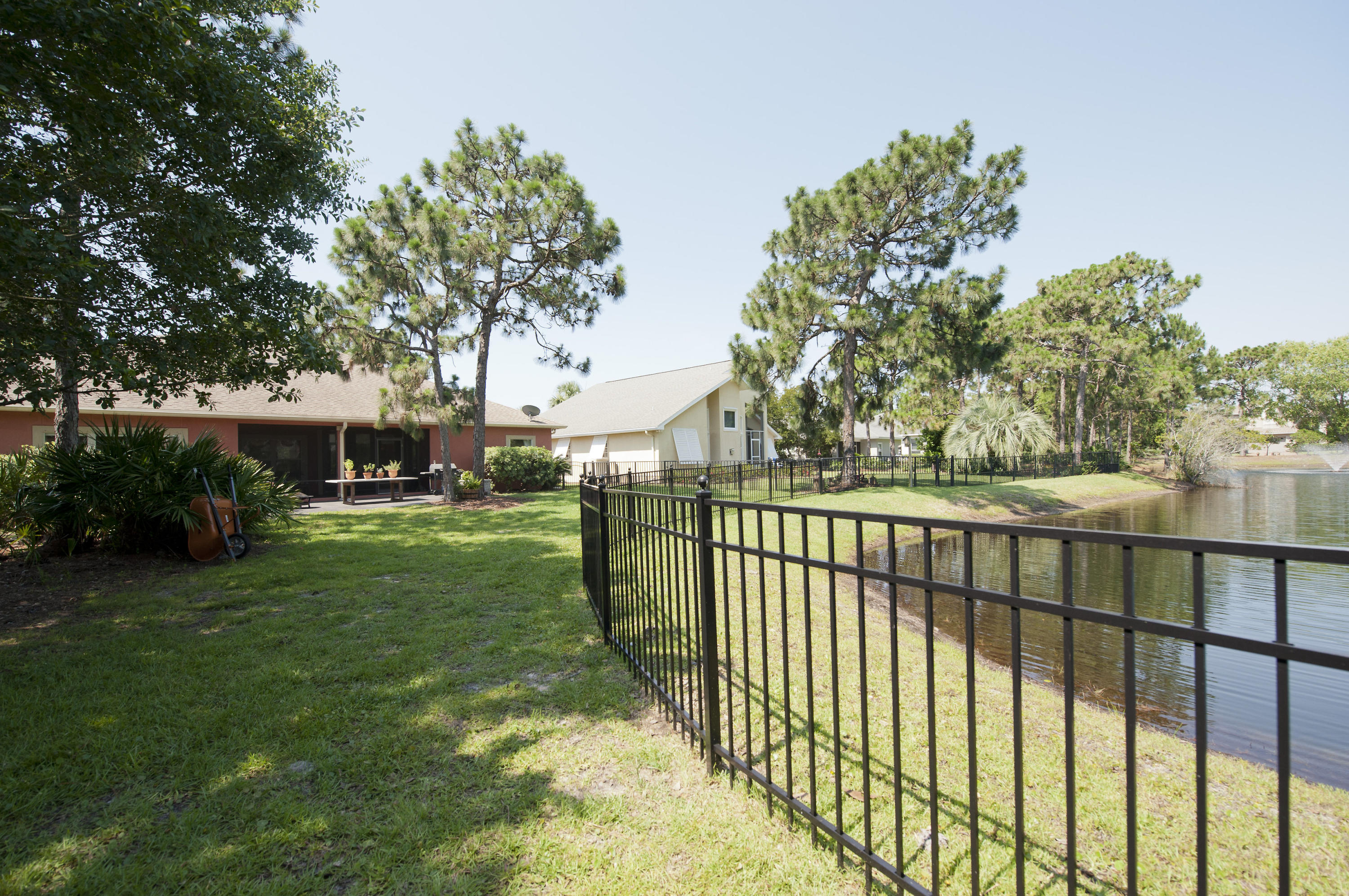 EMERALD LAKES PH 1 - Residential