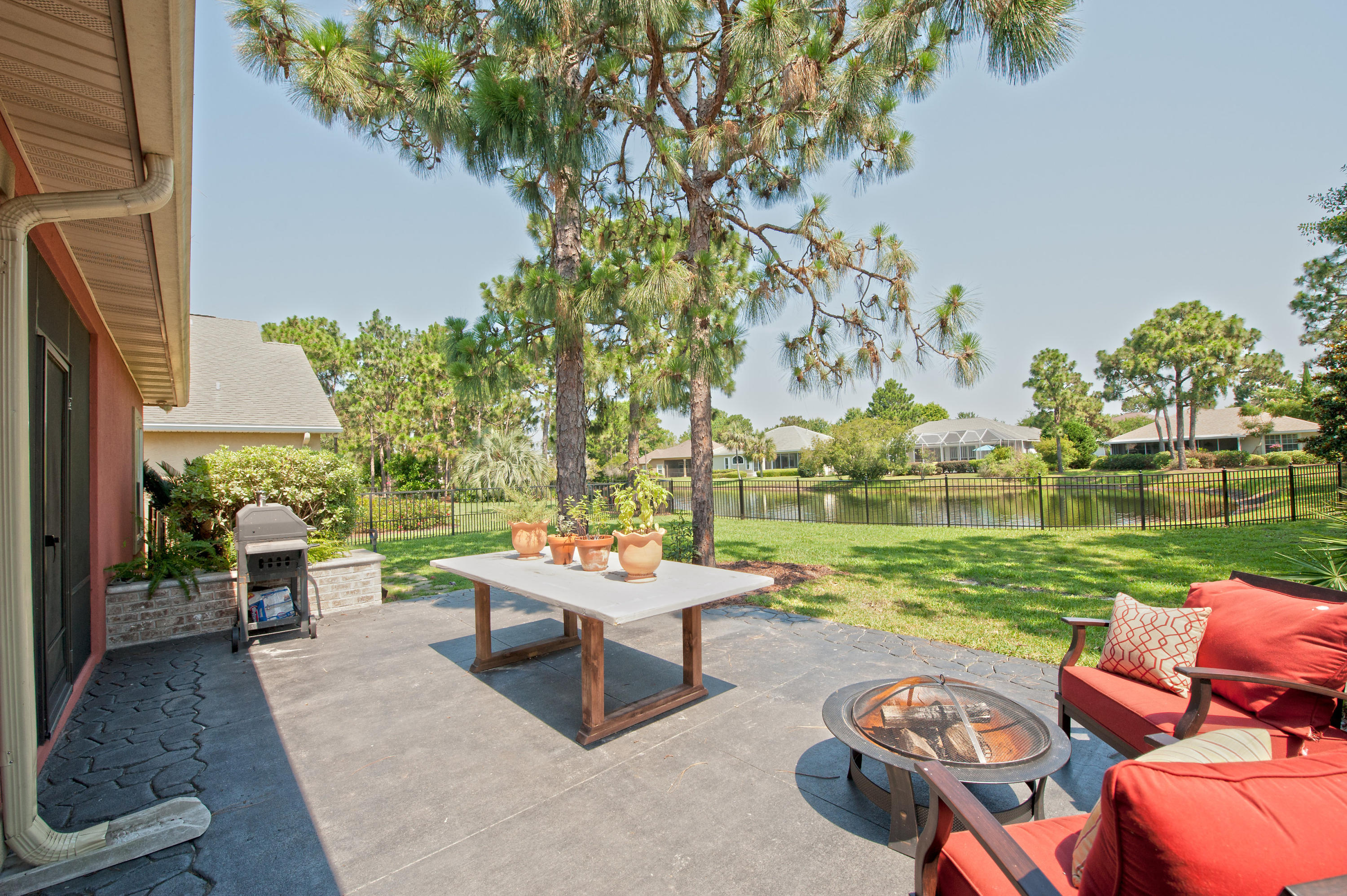 EMERALD LAKES PH 1 - Residential