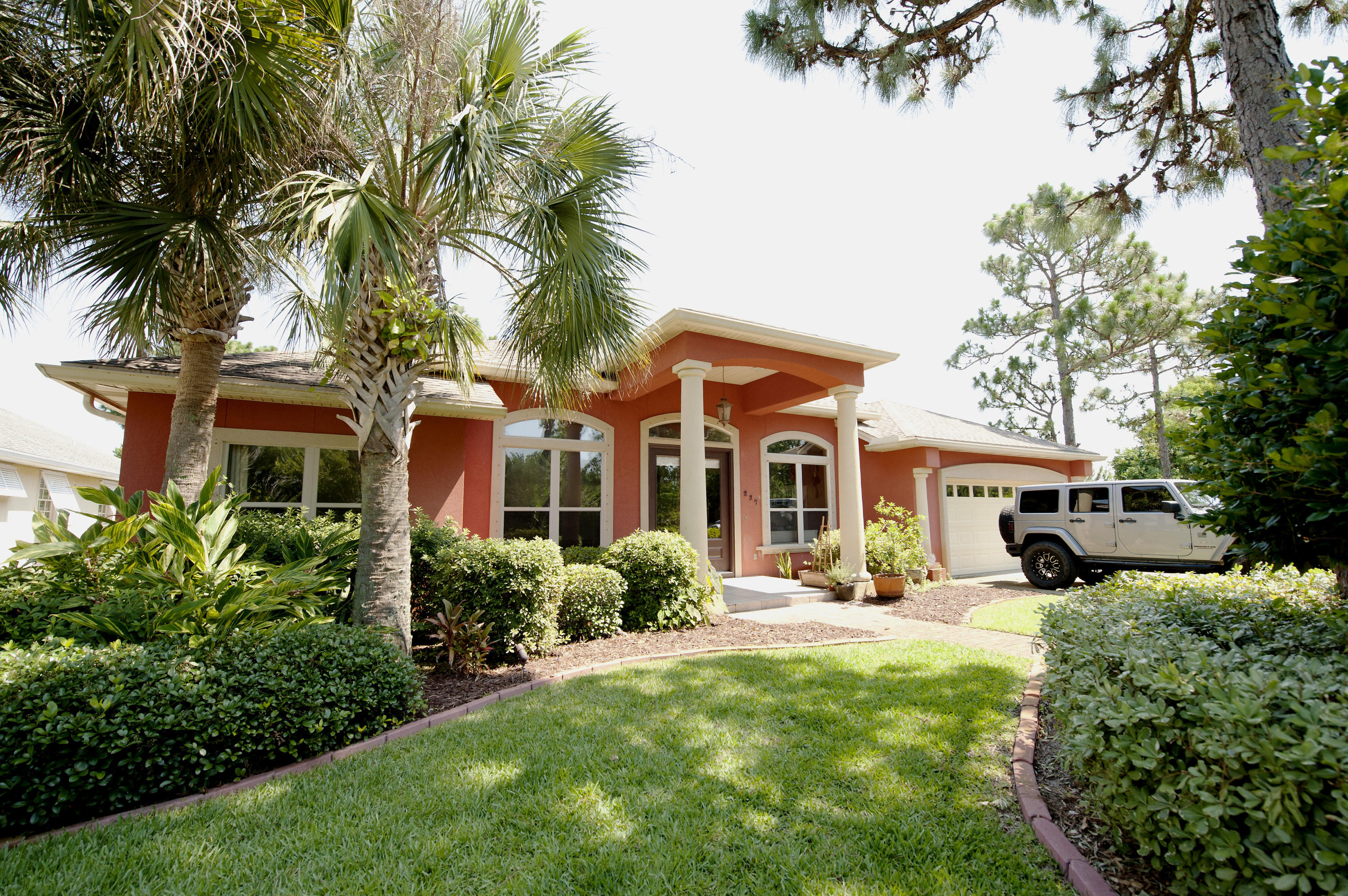 EMERALD LAKES PH 1 - Residential