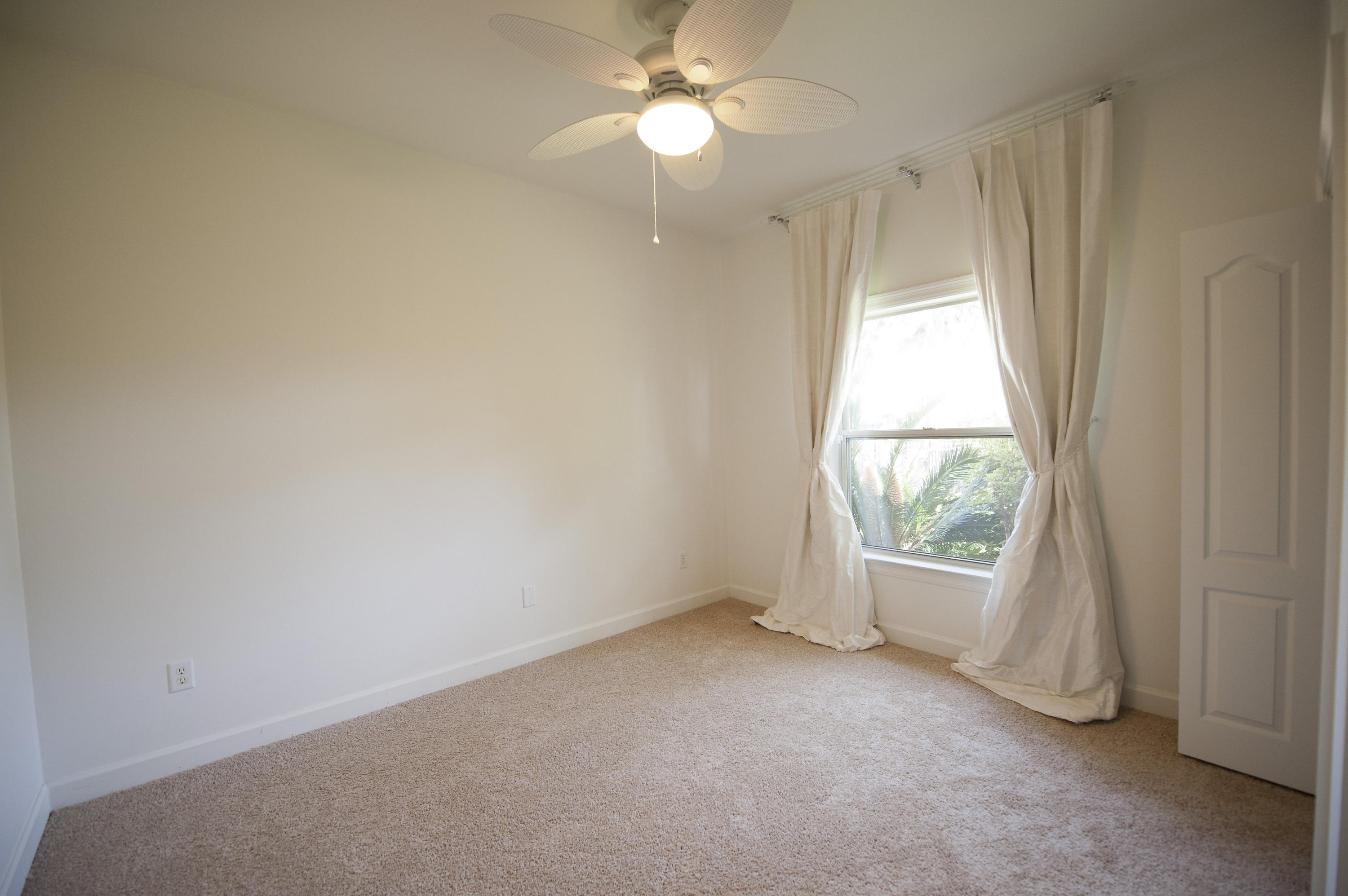 EMERALD LAKES PH 1 - Residential