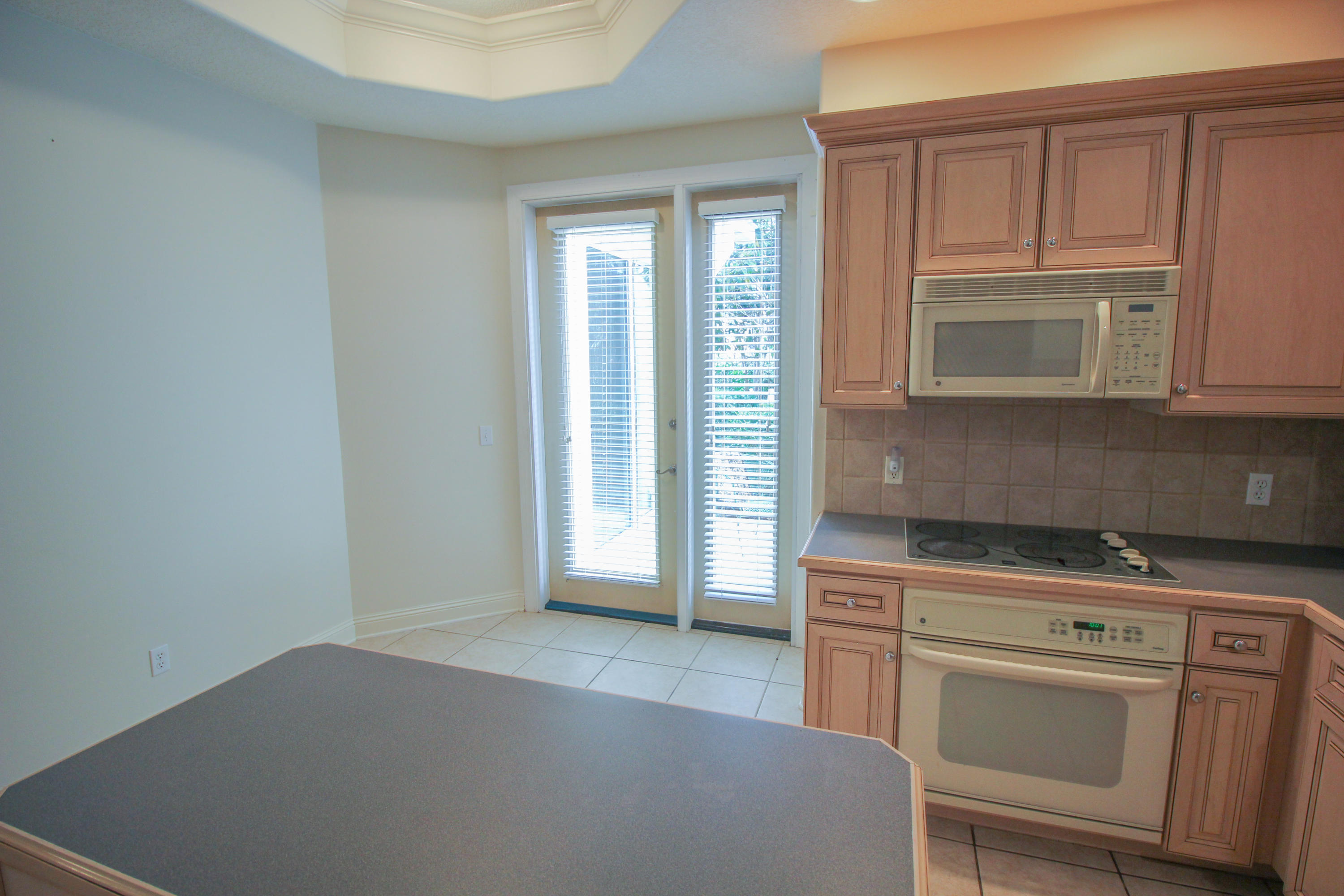 REGATTA BAY GOLF VILLAS - Residential Lease