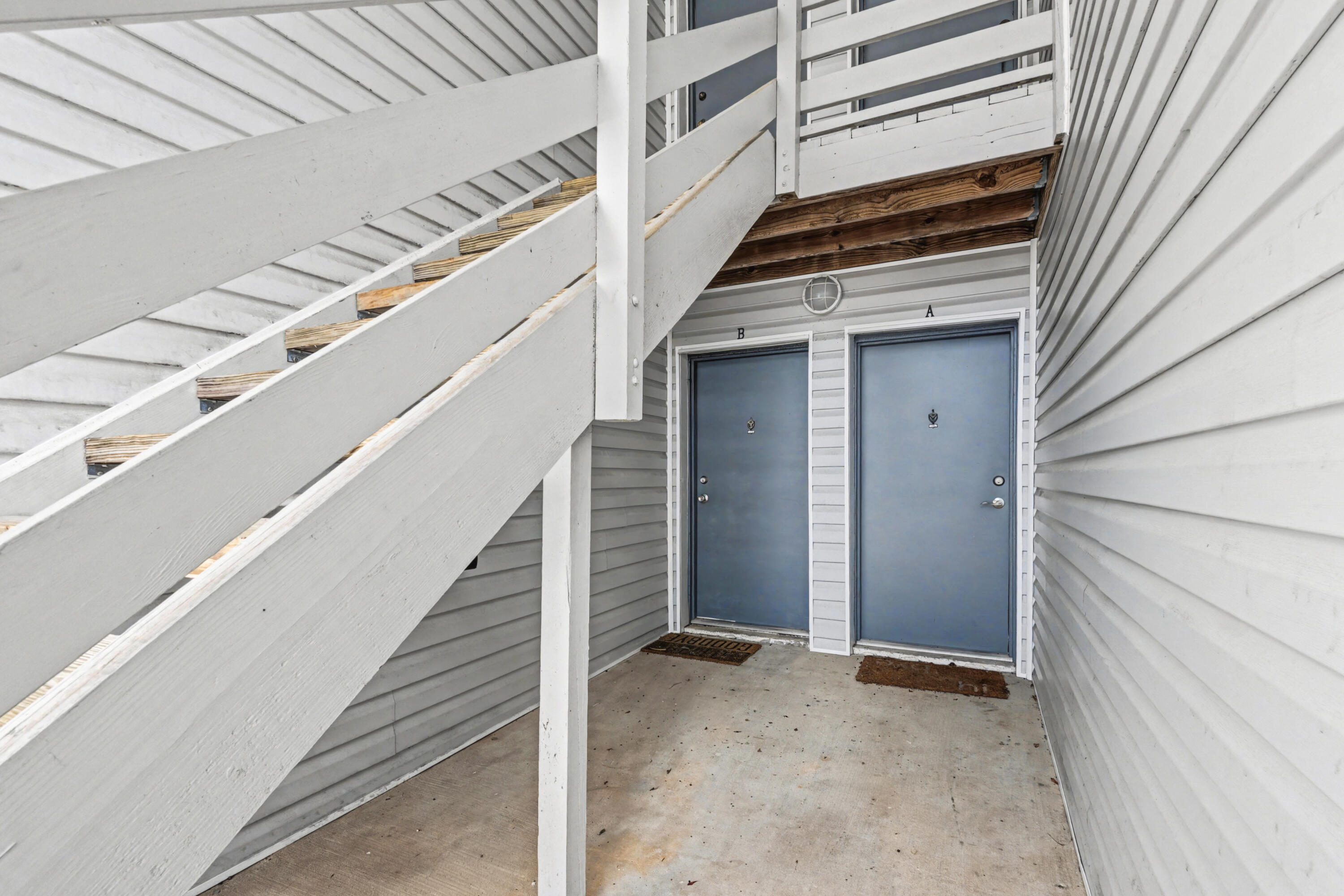 FINISTERRA CONDO - Residential