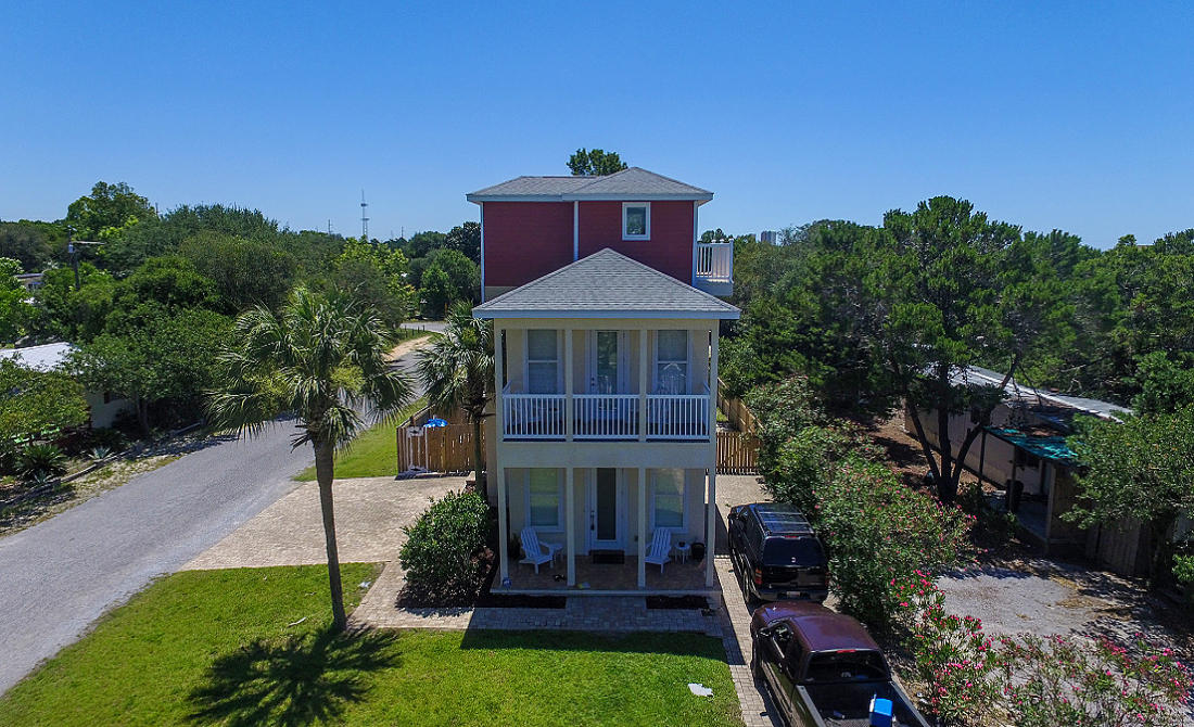 LAGUNA BEACH 8TH ADDN - Residential