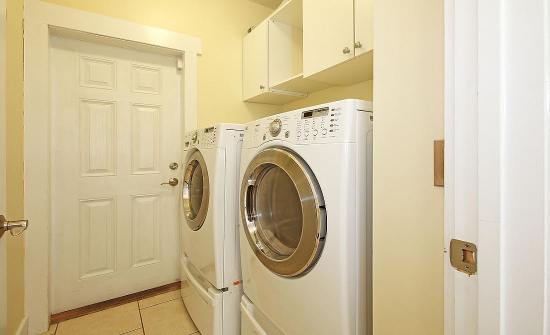 LAGUNA BEACH 8TH ADDN - Residential