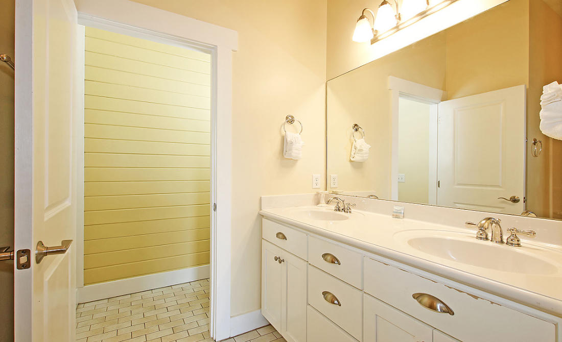 LAGUNA BEACH 8TH ADDN - Residential