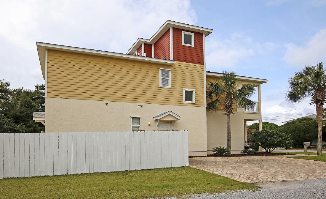 LAGUNA BEACH 8TH ADDN - Residential