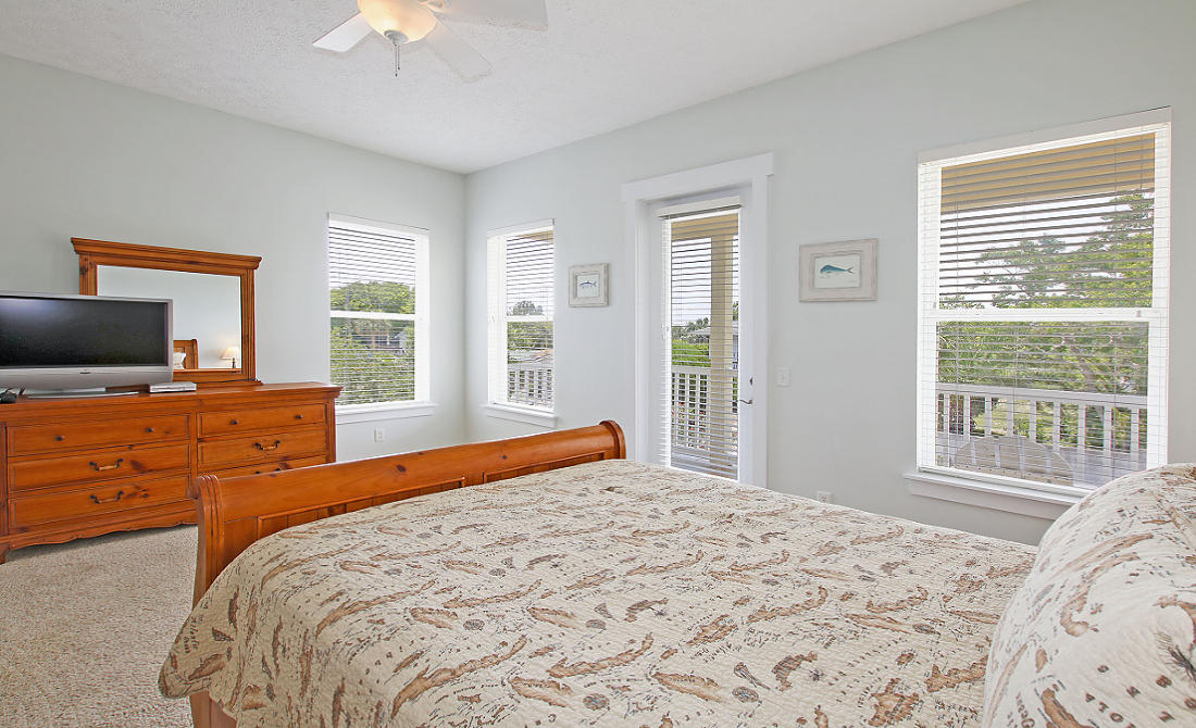 LAGUNA BEACH 8TH ADDN - Residential