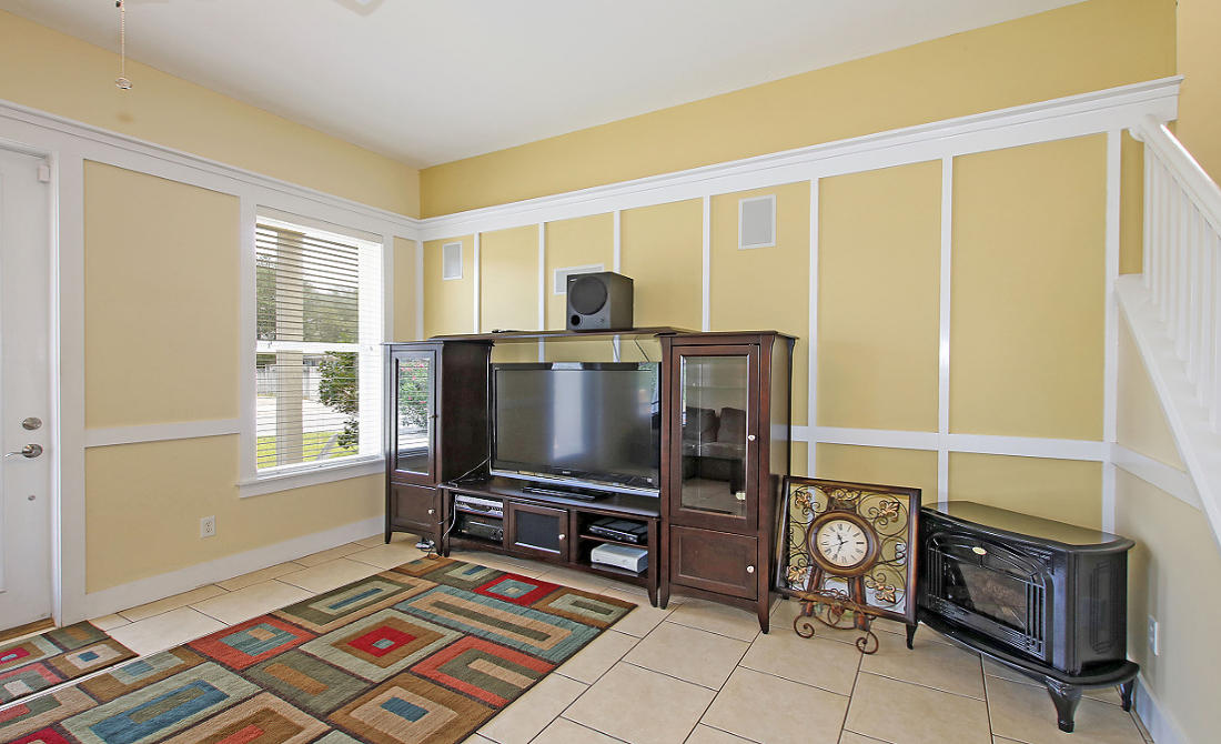 LAGUNA BEACH 8TH ADDN - Residential