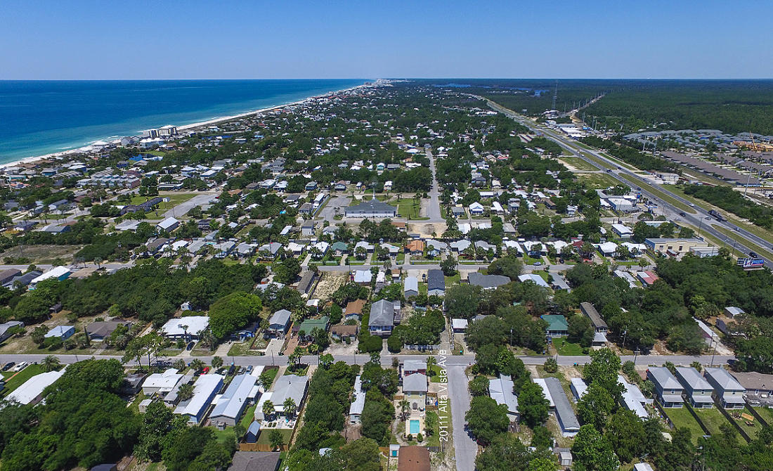 LAGUNA BEACH 8TH ADDN - Residential