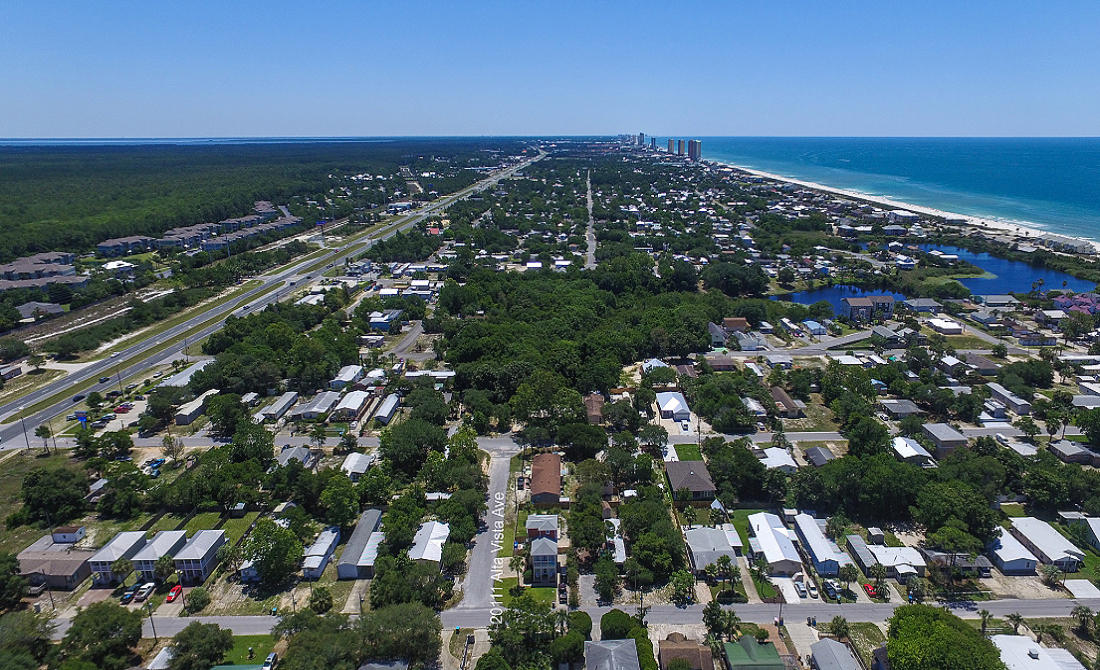 LAGUNA BEACH 8TH ADDN - Residential