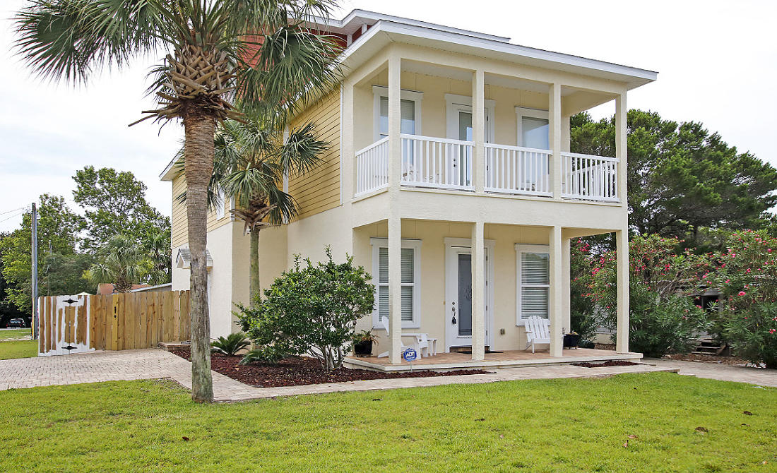 LAGUNA BEACH 8TH ADDN - Residential