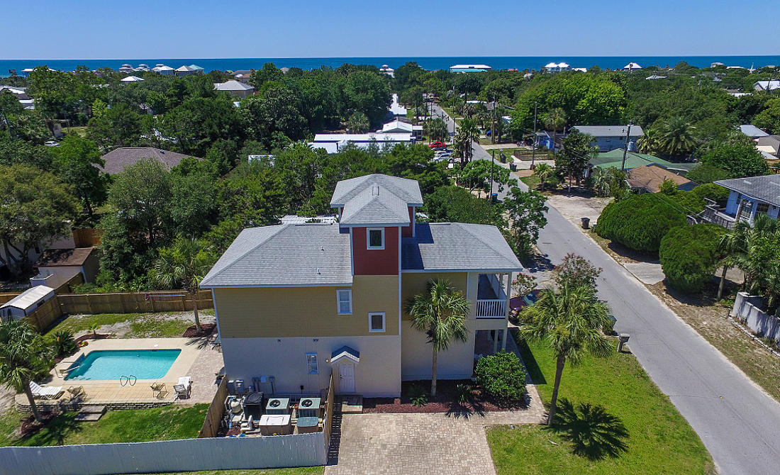 LAGUNA BEACH 8TH ADDN - Residential