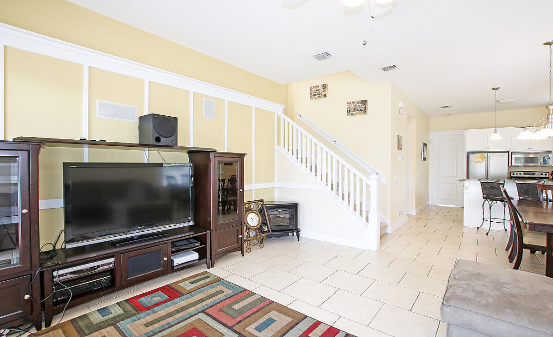 LAGUNA BEACH 8TH ADDN - Residential