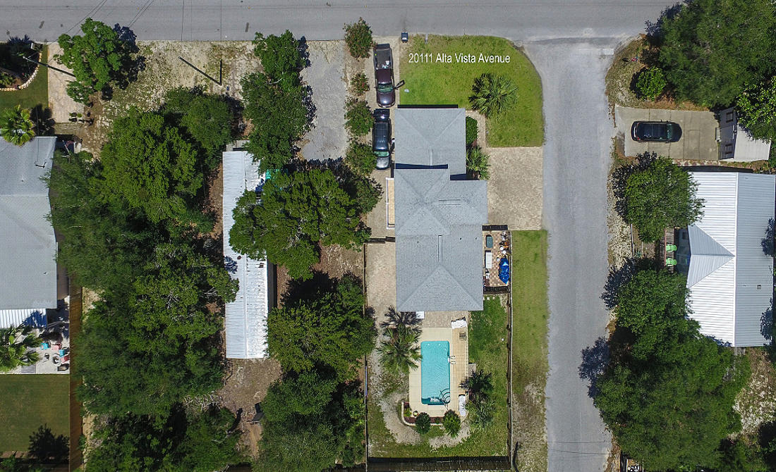 LAGUNA BEACH 8TH ADDN - Residential