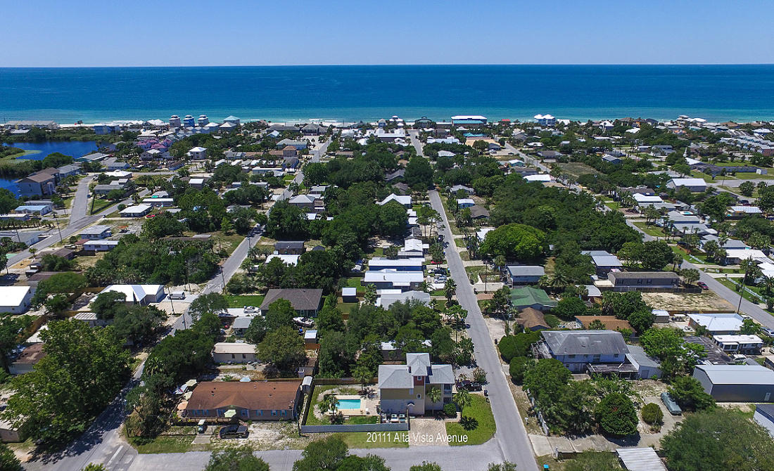 LAGUNA BEACH 8TH ADDN - Residential