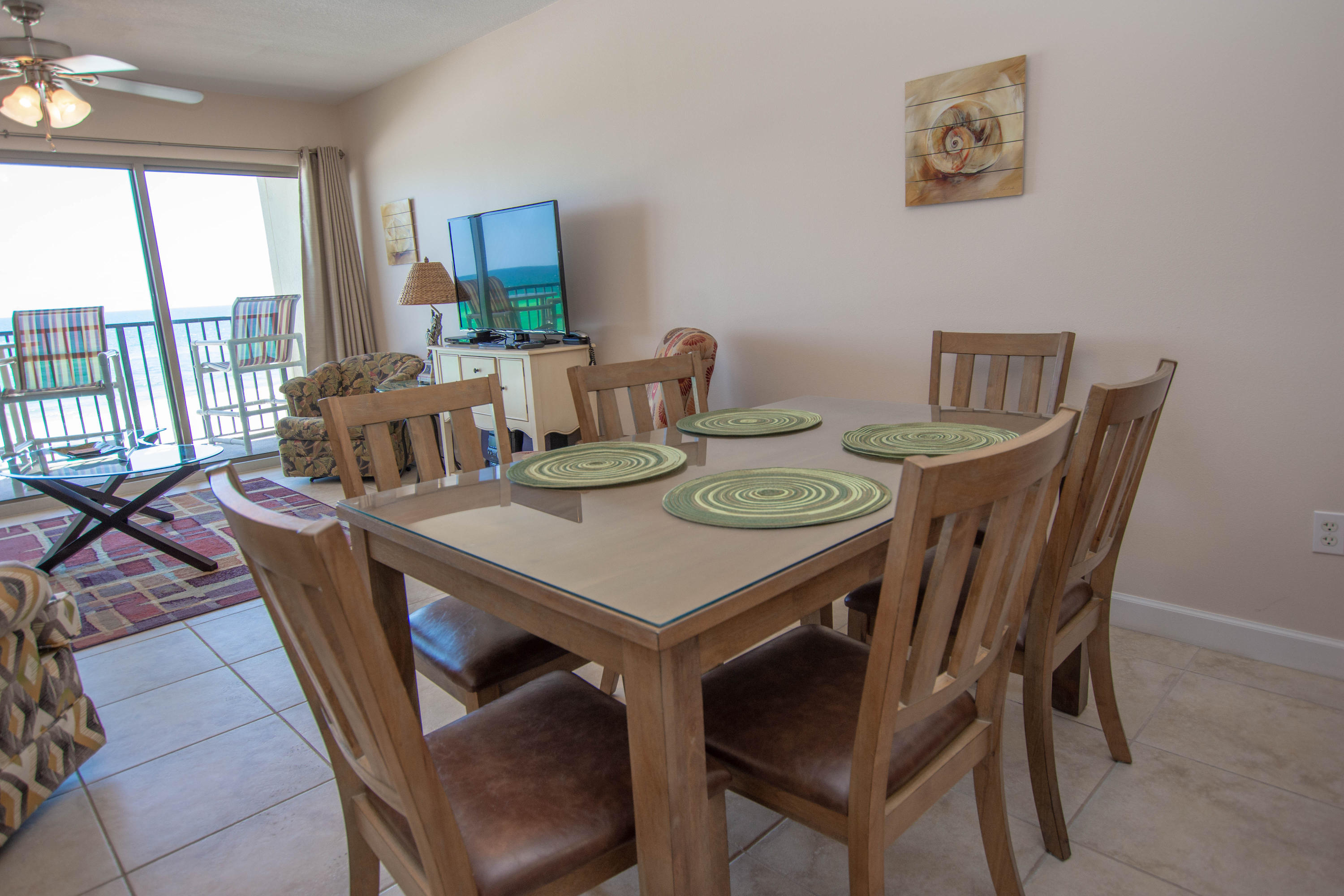 EMERALD TOWERS WEST CONDO - Residential