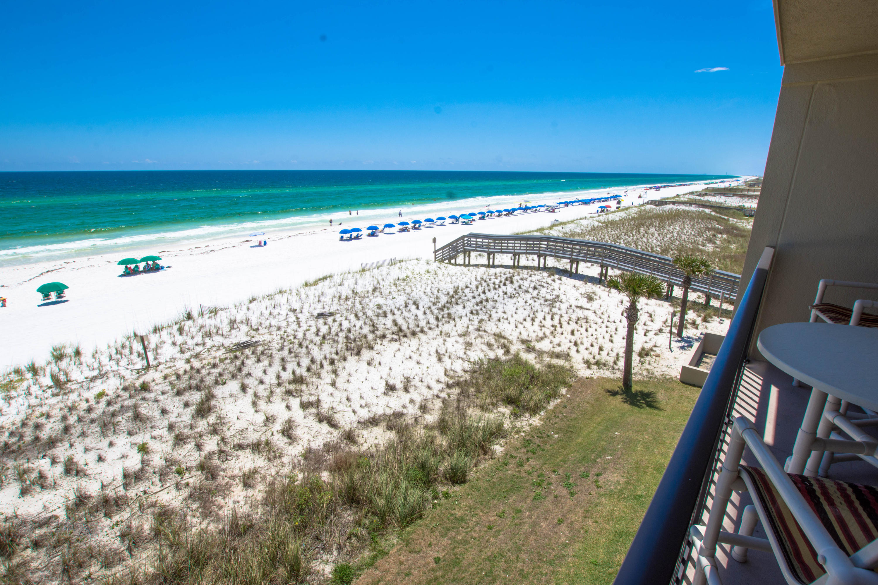 EMERALD TOWERS WEST CONDO - Residential