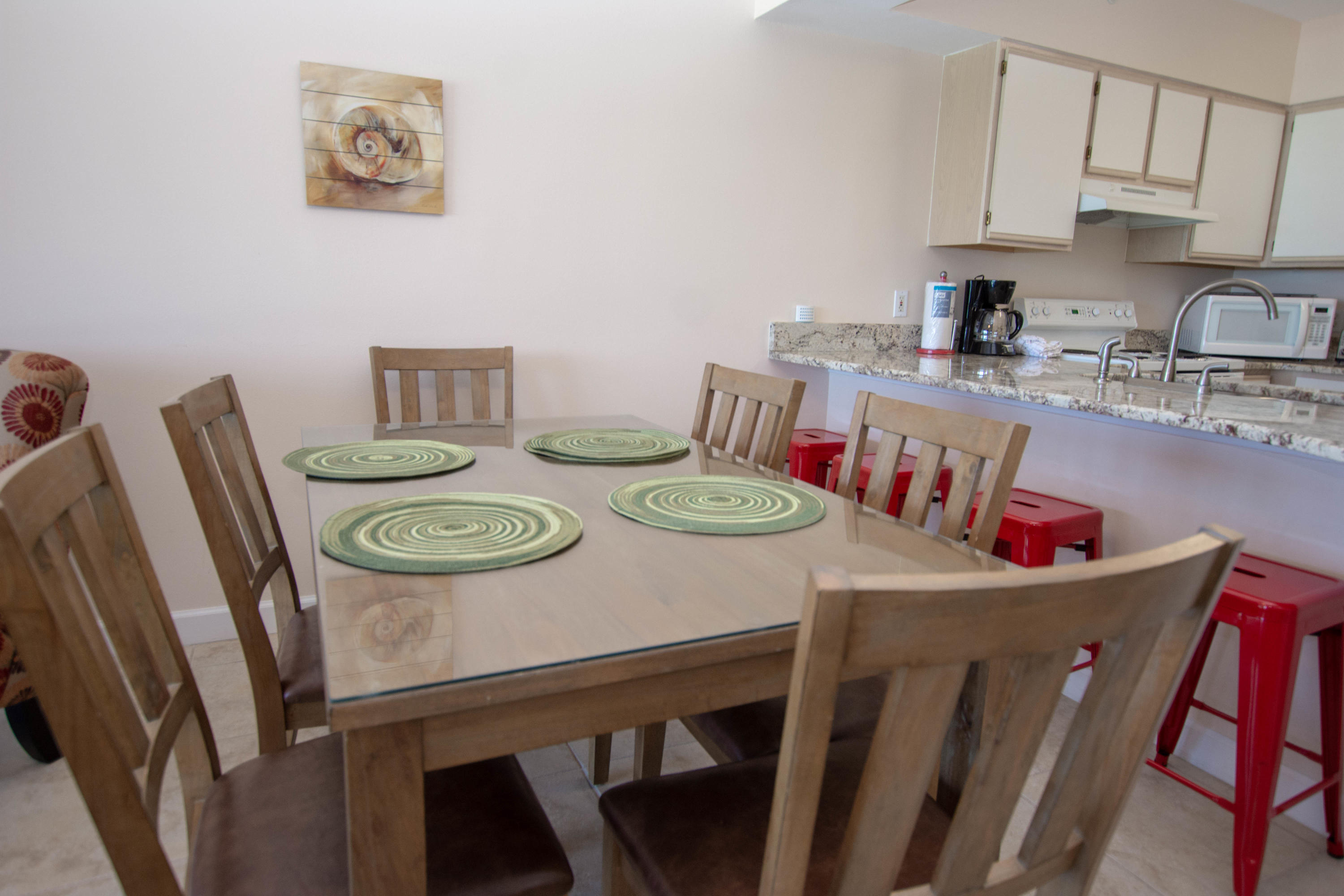 EMERALD TOWERS WEST CONDO - Residential