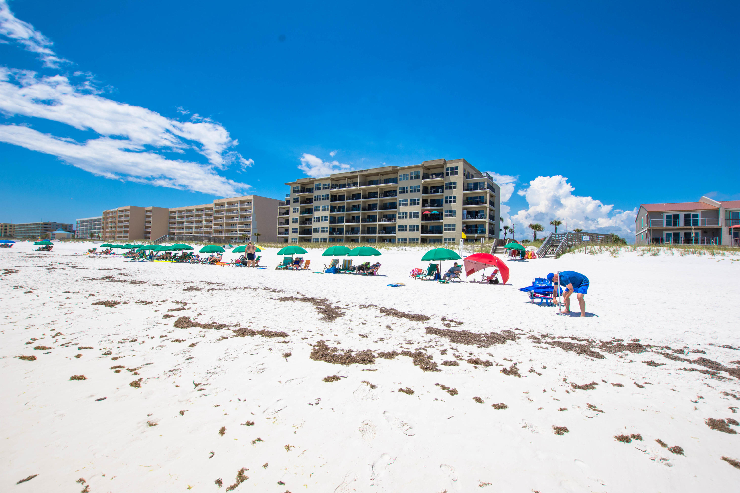 EMERALD TOWERS WEST CONDO - Residential