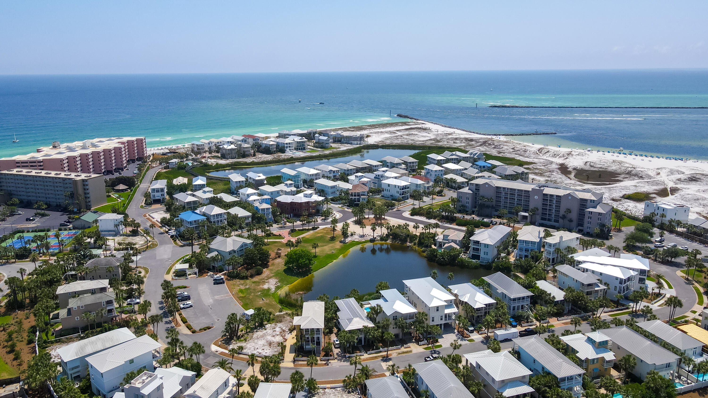 DESTIN POINTE - Land