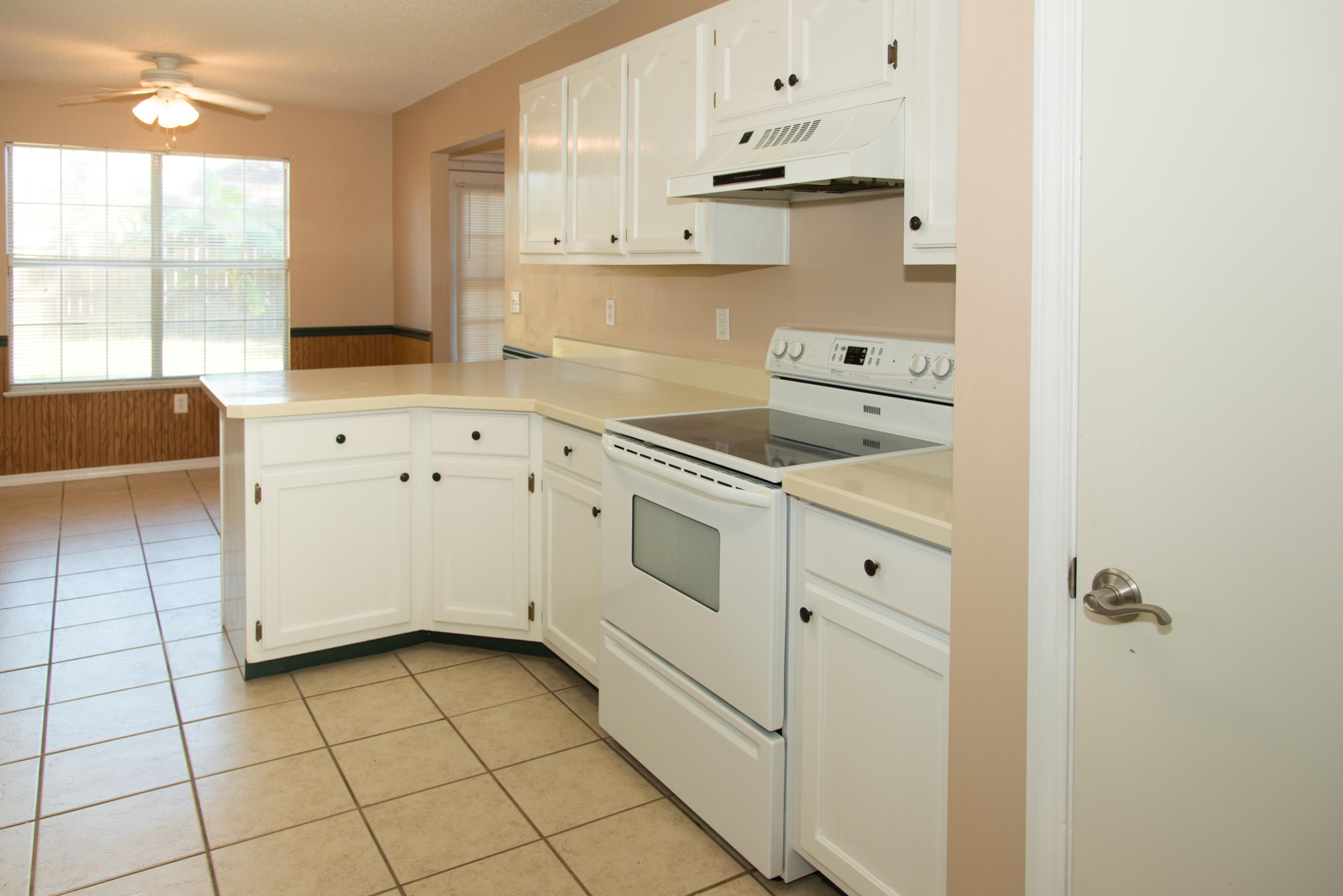 VILLAGE WEST - Residential Lease