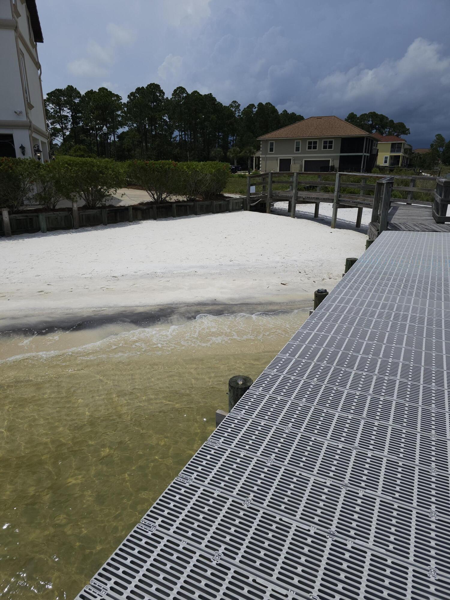 PALMETTO LAKE PRESERVE - Land