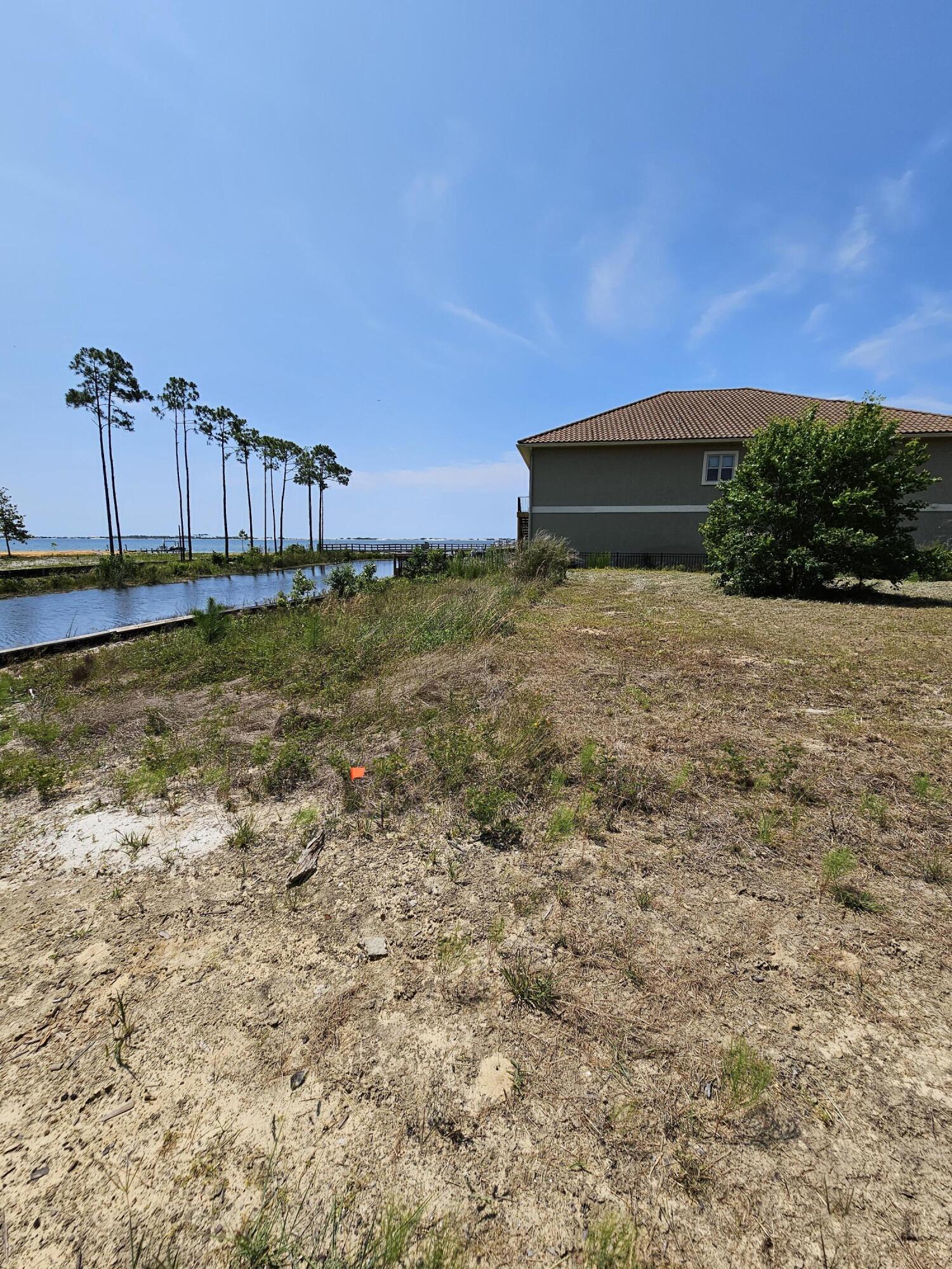 PALMETTO LAKE PRESERVE - Land