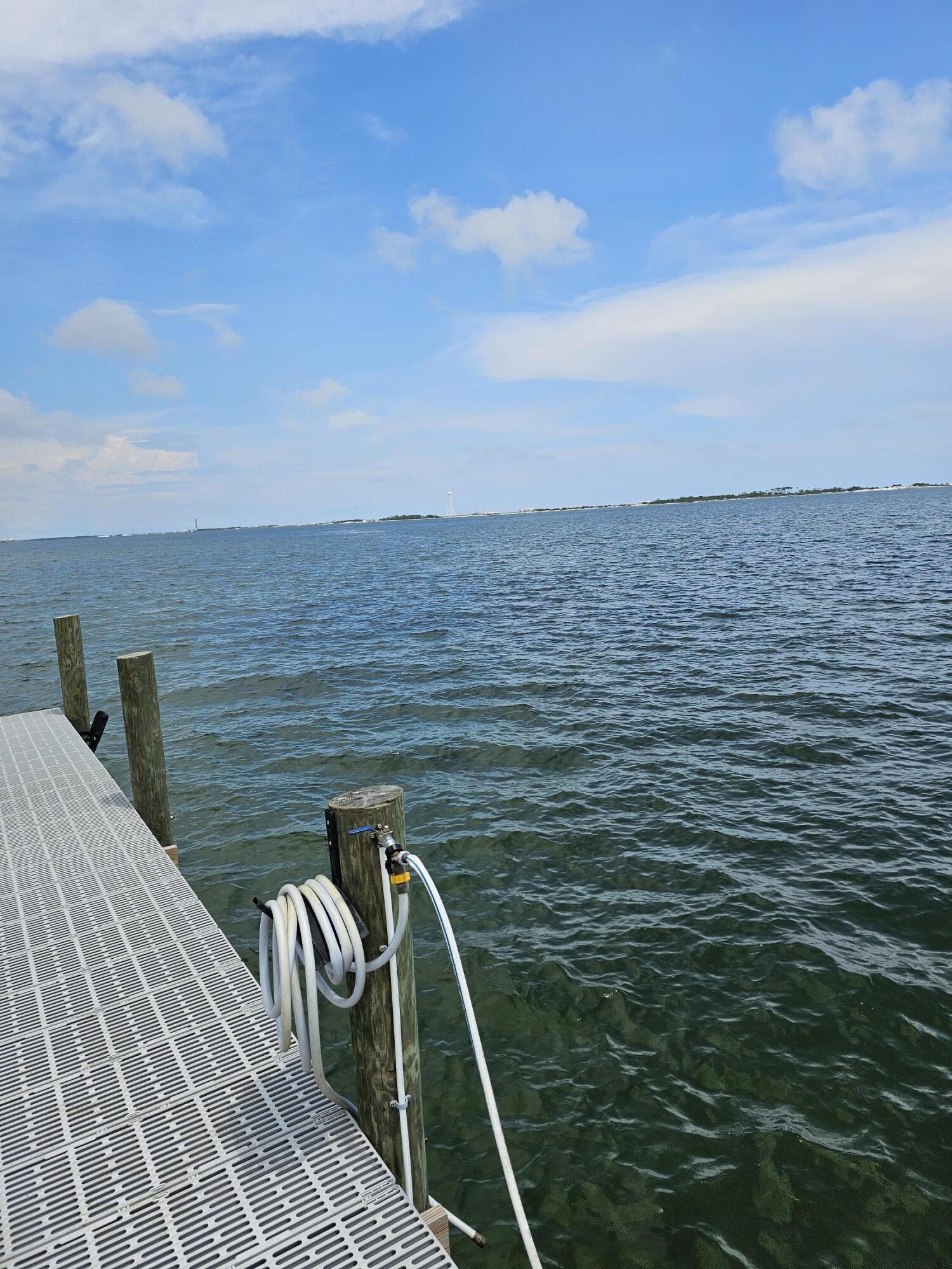 PALMETTO LAKE PRESERVE - Land