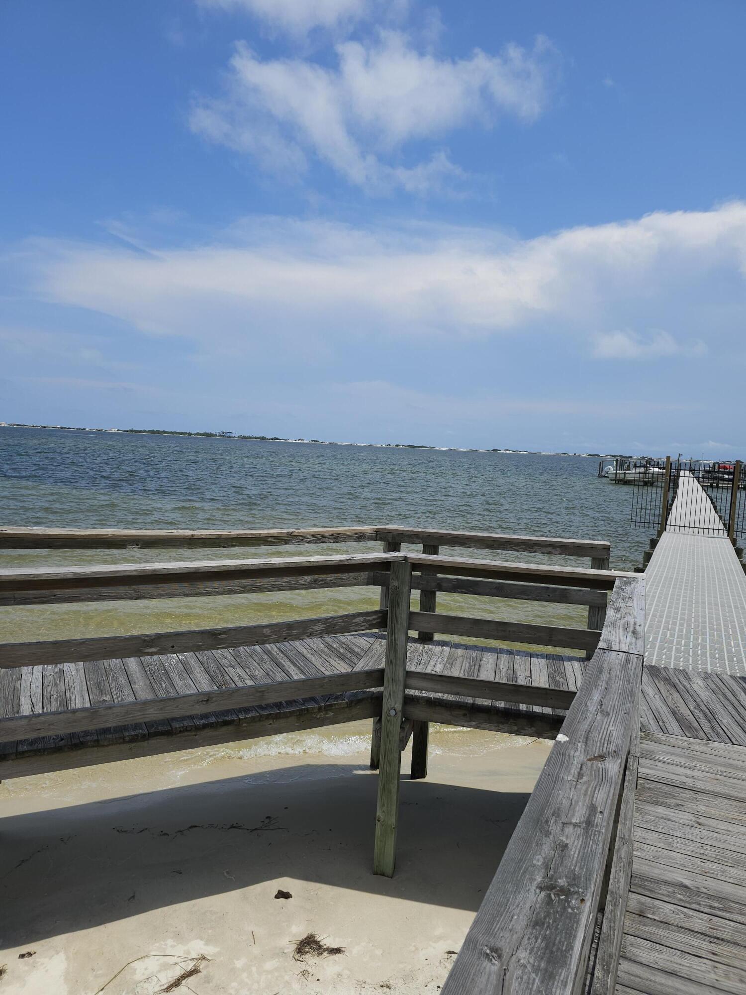 PALMETTO LAKE PRESERVE - Land