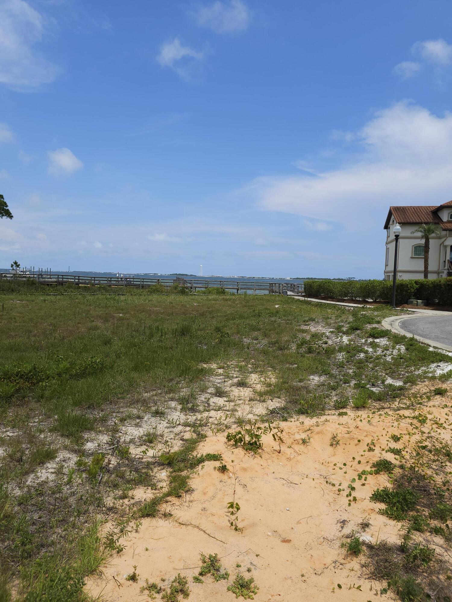 PALMETTO LAKE PRESERVE - Land