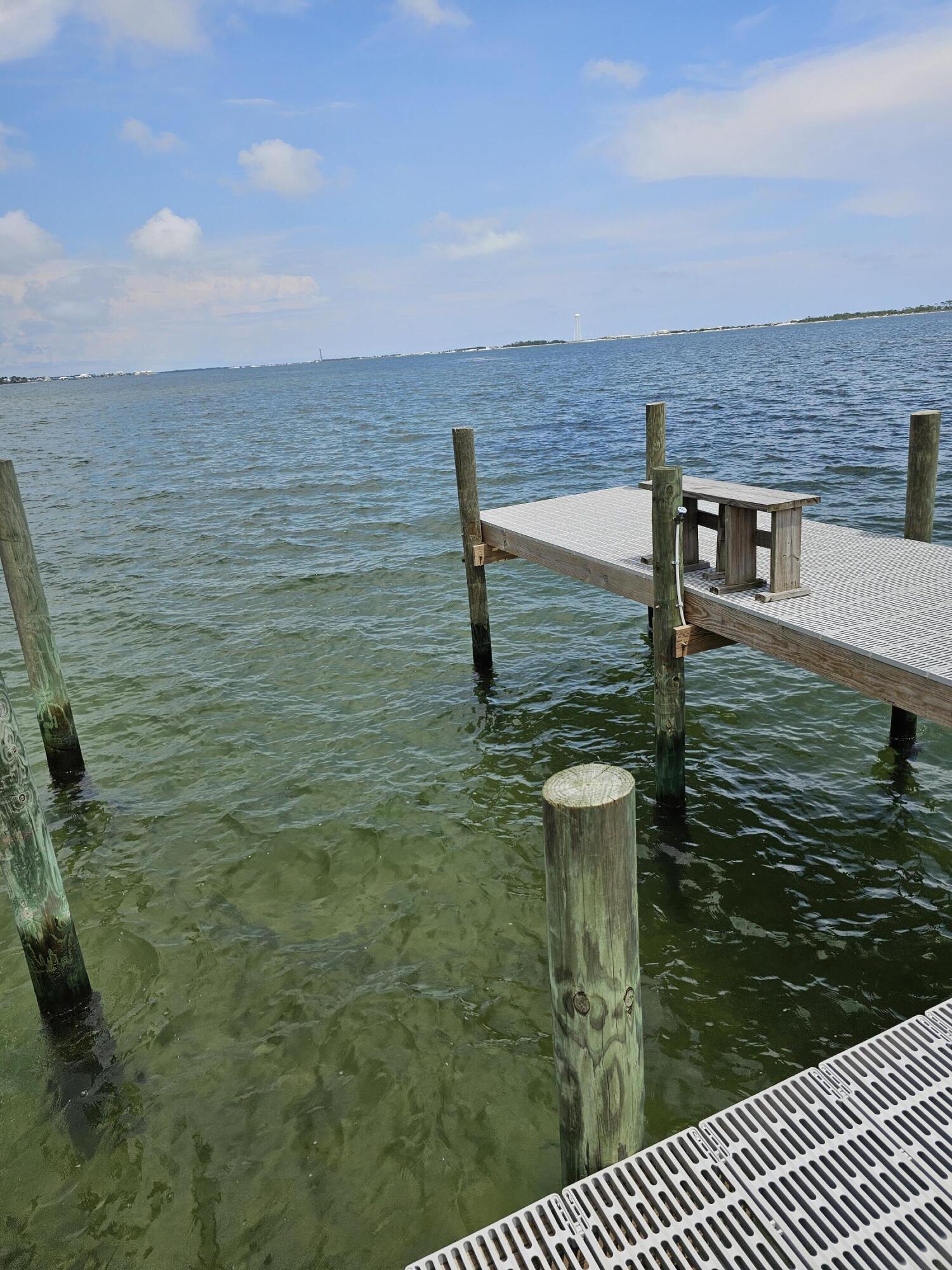 PALMETTO LAKE PRESERVE - Land