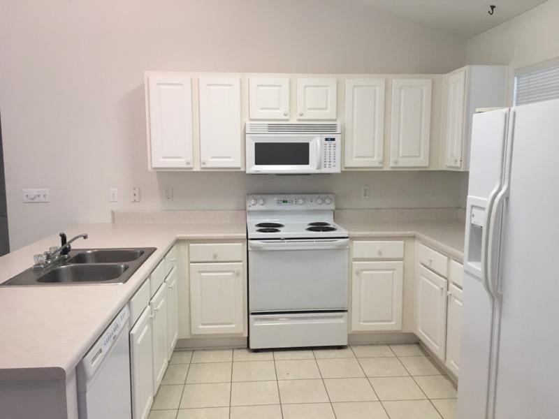 INDIAN WOODS - Residential Lease