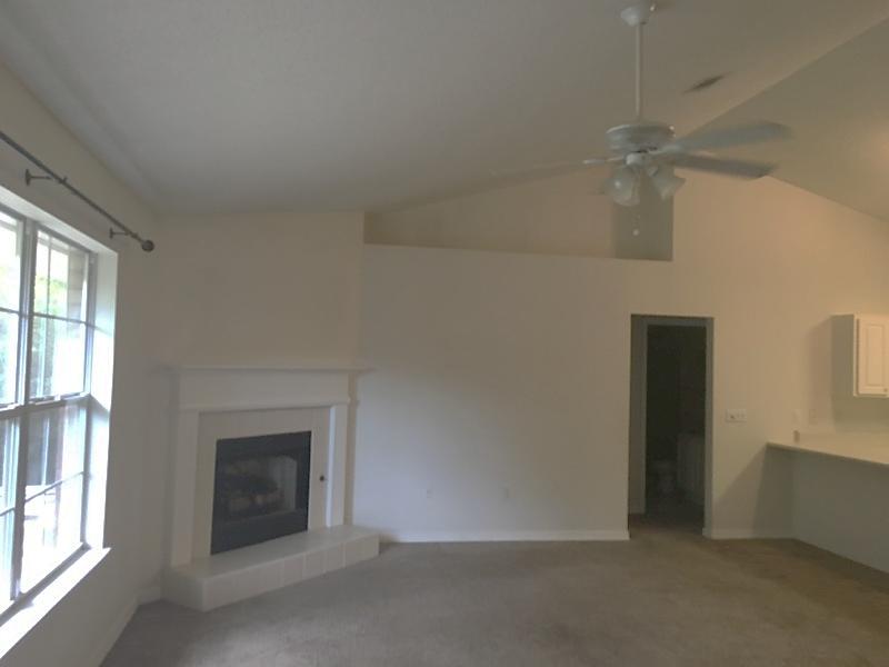 INDIAN WOODS - Residential Lease