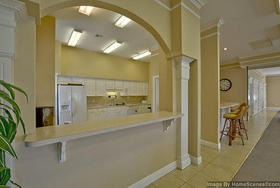 SHORELINE TOWERS 2 - Residential