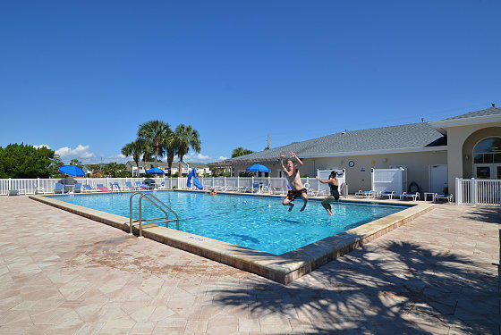 SHORELINE TOWERS 2 - Residential