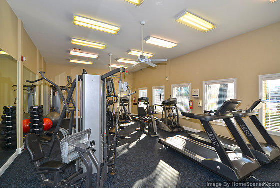 SHORELINE TOWERS 2 - Residential