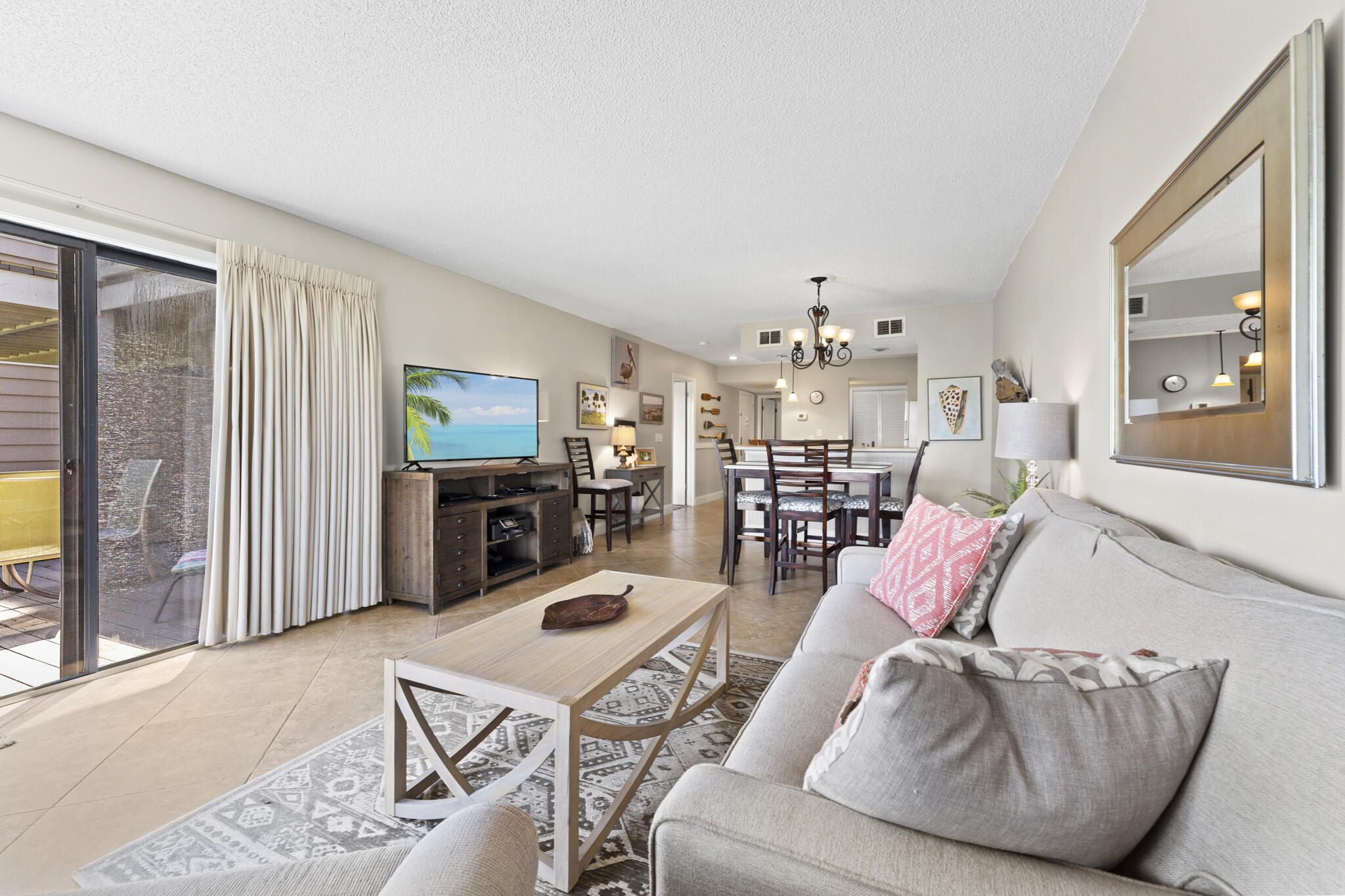 HARBOUR POINT CONDO - Residential