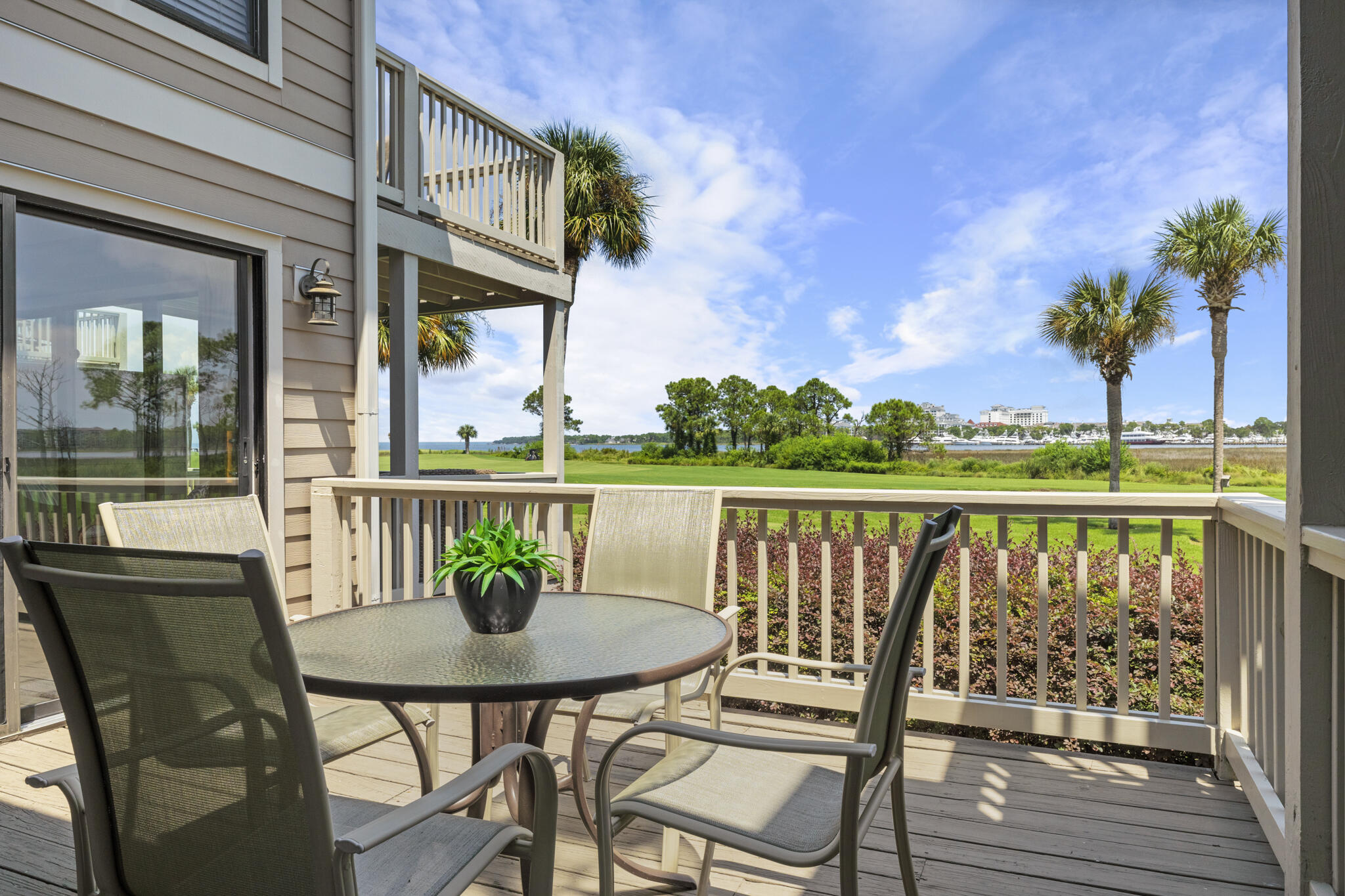 HARBOUR POINT CONDO - Residential