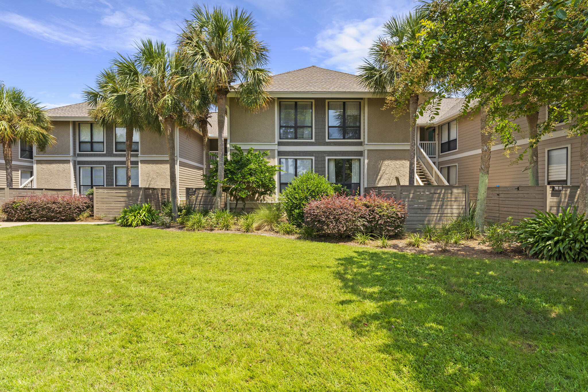 HARBOUR POINT CONDO - Residential