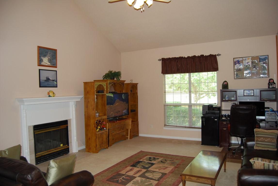 LAKESIDE EAST - Residential