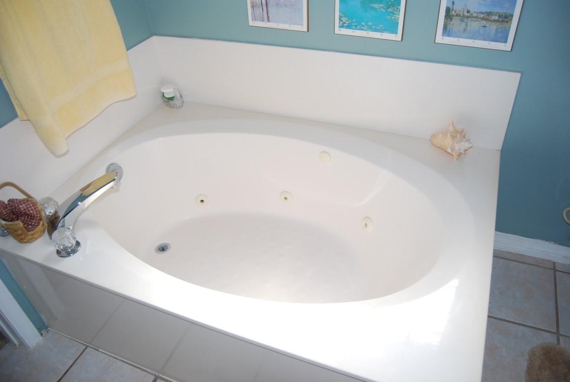 LAKESIDE EAST - Residential