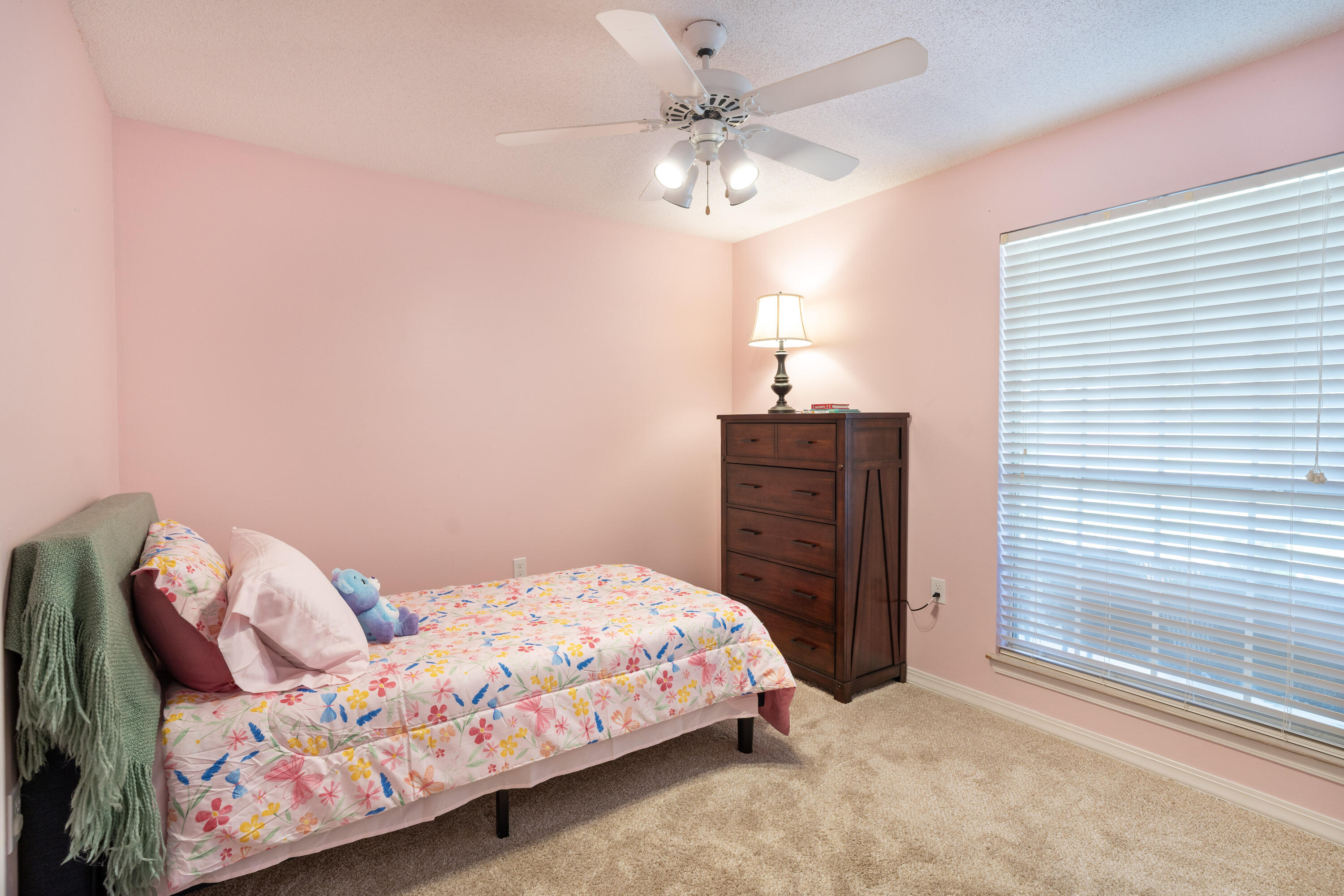 MARY ESTHER MANOR 1ST ADDN - Residential