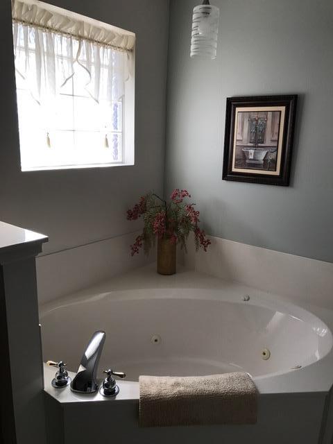 BAYSHORE PLACE PH 4 - Residential Lease