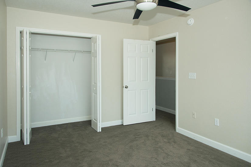 PELICAN PLACE T/H WEST - Residential Lease