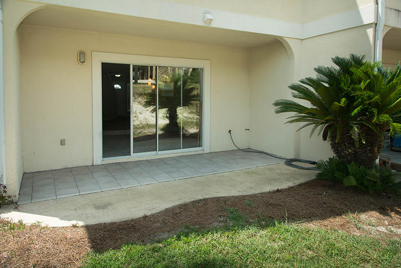 PELICAN PLACE T/H WEST - Residential Lease