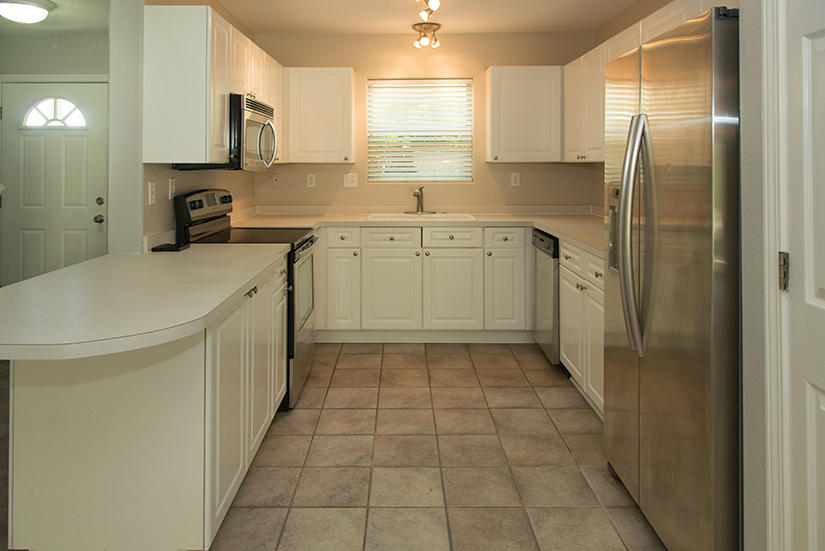 PELICAN PLACE T/H WEST - Residential Lease